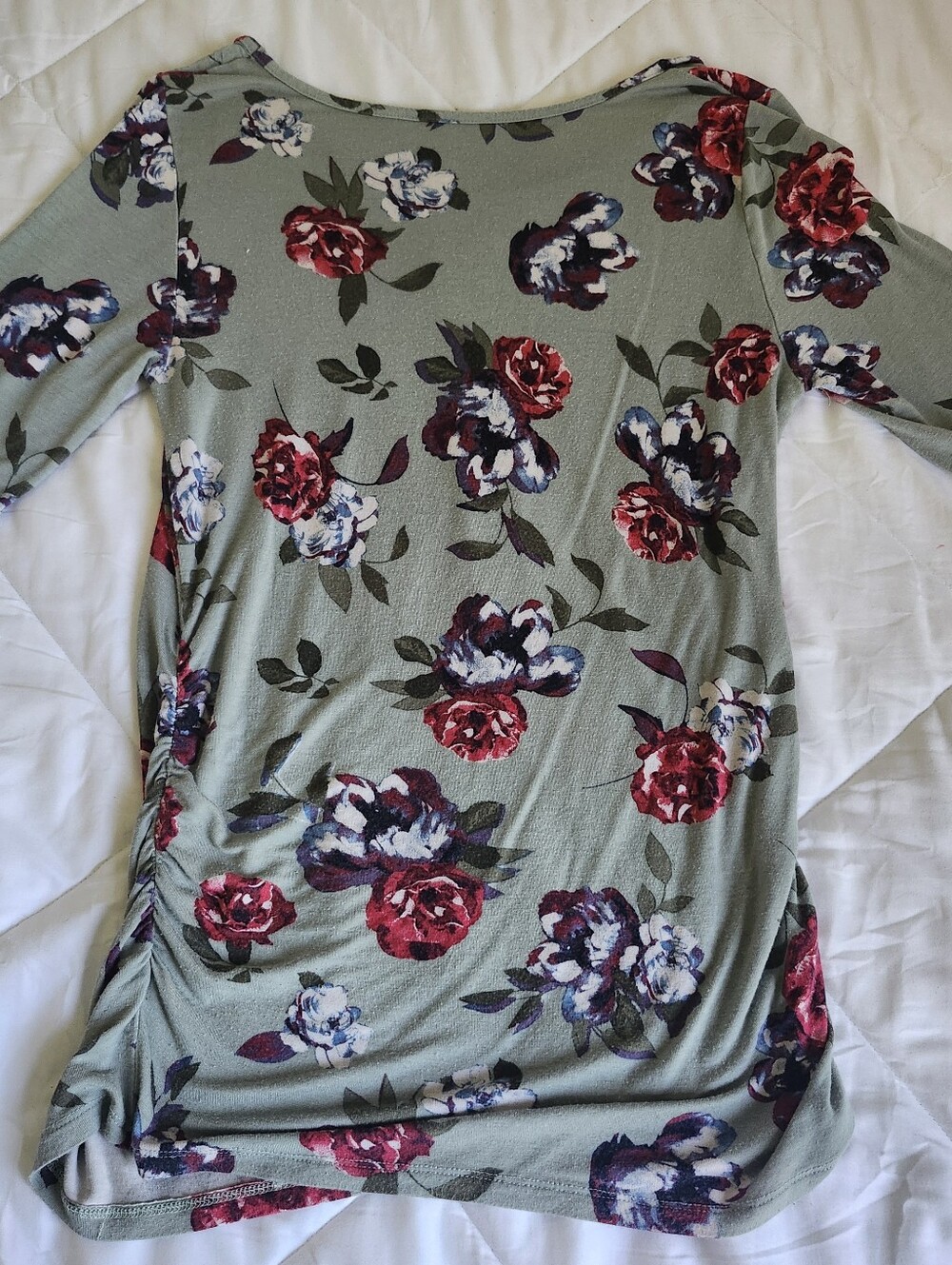 Maternity a:glow  Sage Floral Scoopneck with Red and White Roses